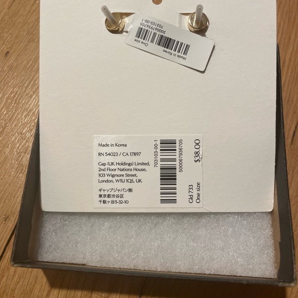 NWT Banana Republic earrings + matching stone bracelet - Picture 6 of 7